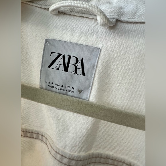 SOLD Cropped White denim jacket - Picture 6 of 6